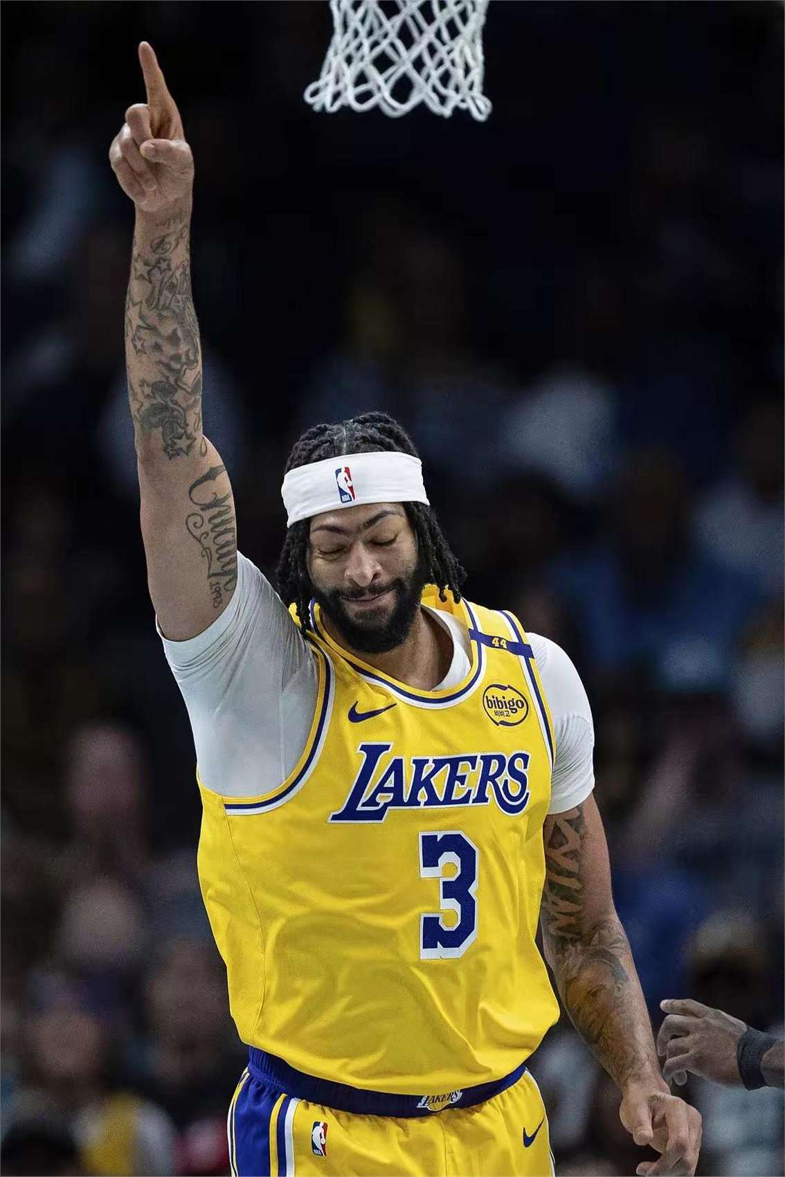 包含浓眉哥在中国队比赛中败北，高光表现引发热议！的词条